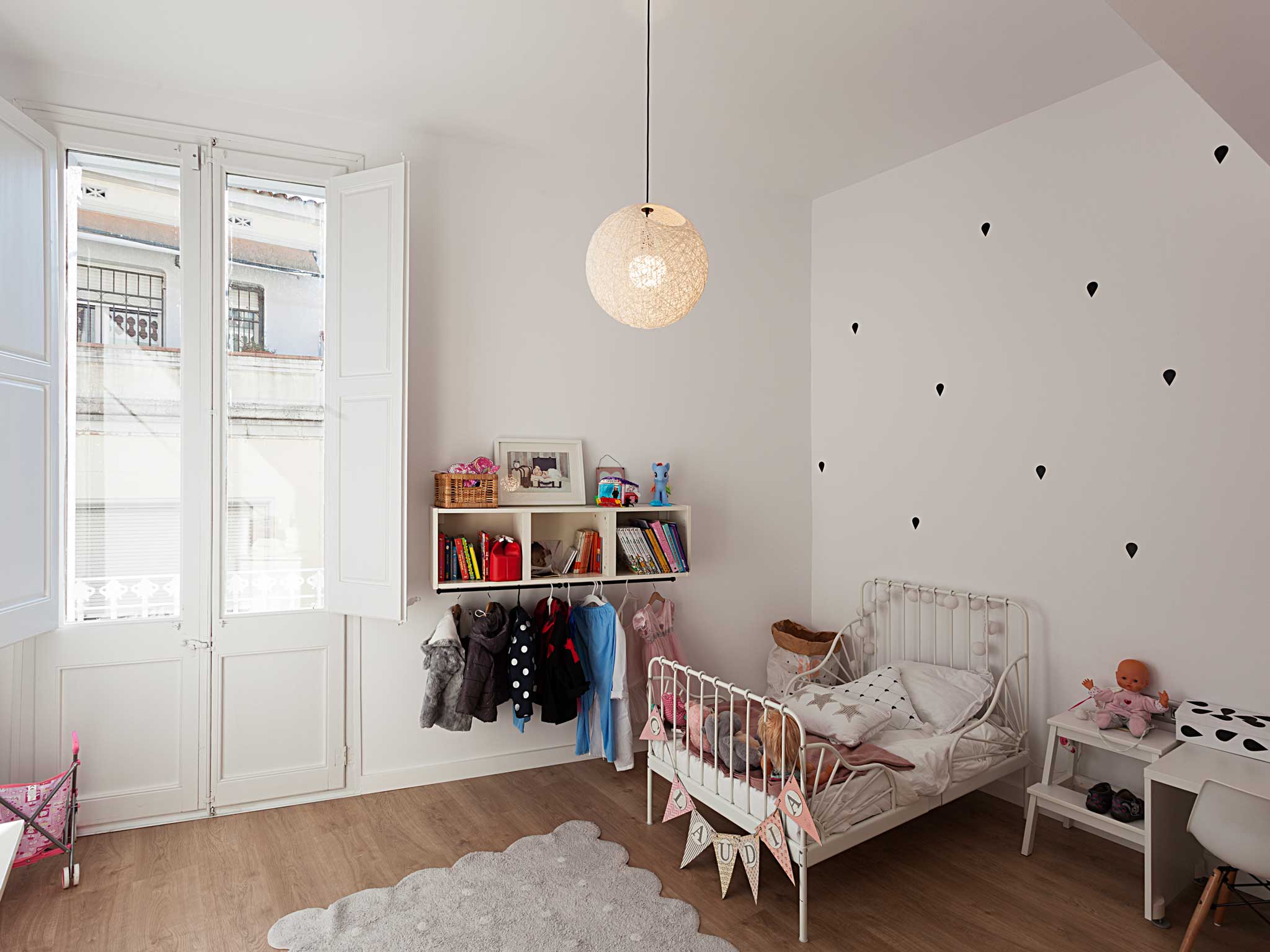 Rehabilitació Habitatge Sabadell - habitació infantil | Dues ARQuitectes